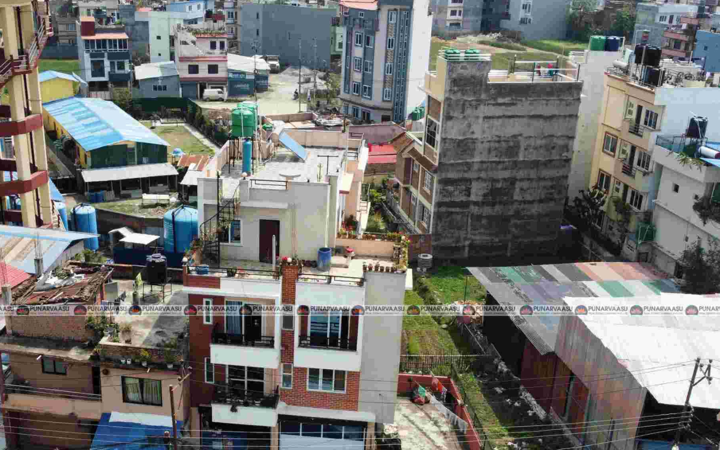 8 aana Beautiful Semi-commercial property